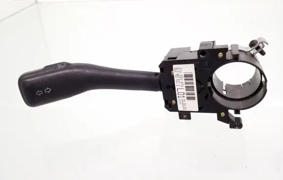 Volkswagen PASSAT B5.5 Indicator stalk 8L0953513G