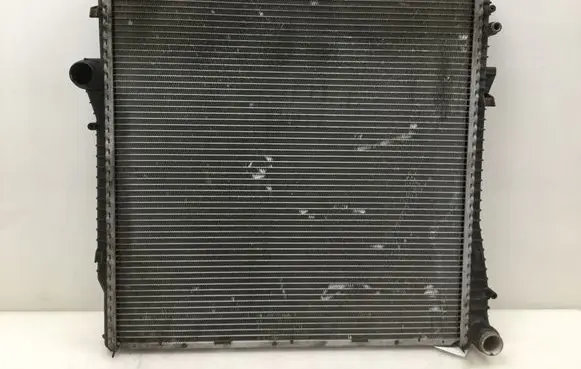 BMW X5 E53 Coolant radiator 3909608