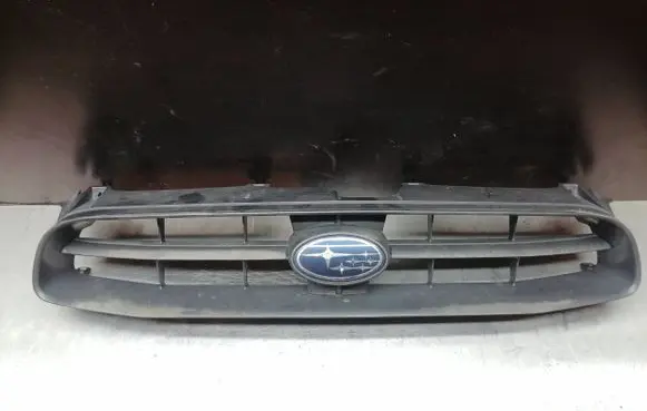 Subaru Impreza II Front grill 91121FE150