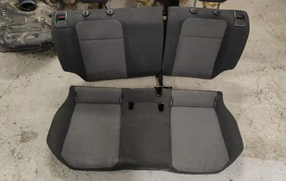 Volkswagen Up Rear seat 