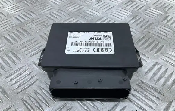 Audi A5 8T 8F Hand brake control module 8K0907801L