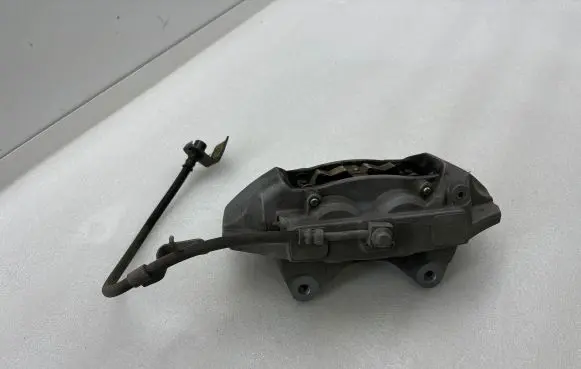 Tesla Model 3 Front brake caliper 104462200E
