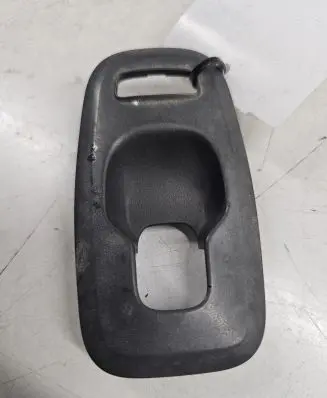 Volvo V70 Front door window switch trim 09193384