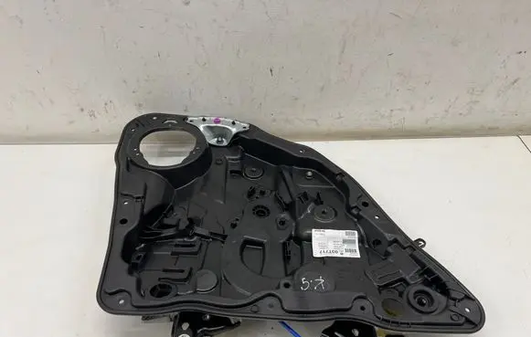 Mercedes-Benz CLA C118 X118 Rear window lifting mechanism without motor A1185404904