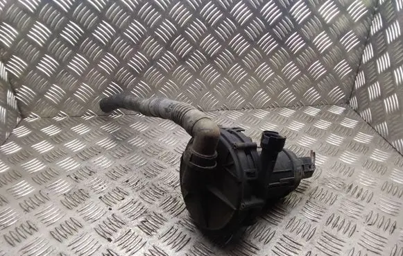 Audi A6 S6 C5 4B Secondary air pump 078906601D
