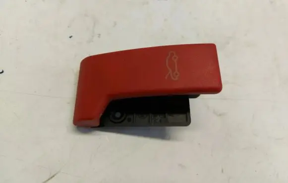 Mercedes-Benz CLA C118 X118 Engine bonnet (hood) release handle a2228806901
