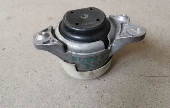 Mercedes-Benz GLC X253 C253 Engine mount bracket A2052407800