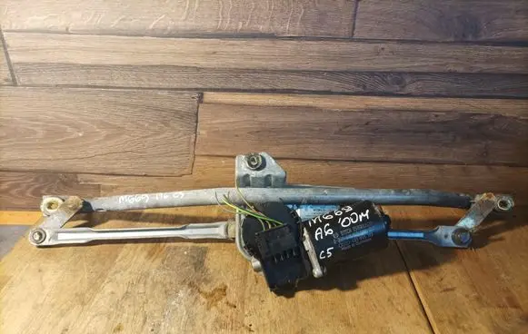 Audi A6 S6 C5 4B Front wiper linkage and motor