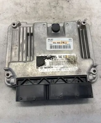 Audi A5 8T 8F Engine control unit/module 03L906018JJ 0281018346