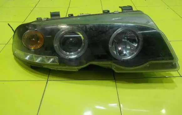 BMW 3 E46 Headlight/headlamp PRZOD