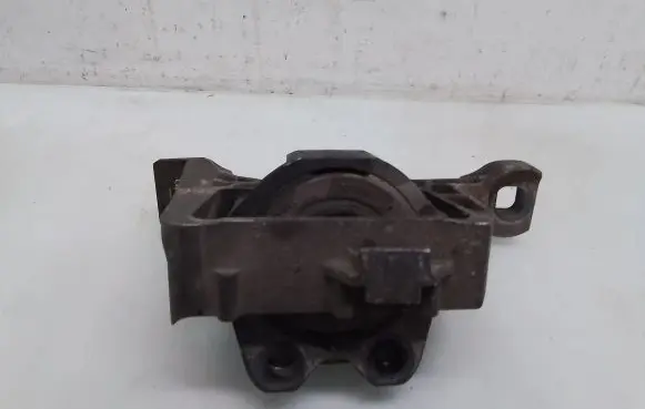 Volvo V50 Engine mount bracket 307396