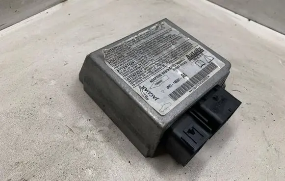 Jaguar S-Type Airbag control unit/module 4R8314B321