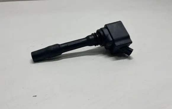 BMW 2 F46 High voltage ignition coil 8643360