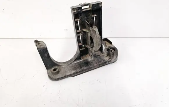 Volkswagen Jetta VI Other engine bay part 5C0422166D