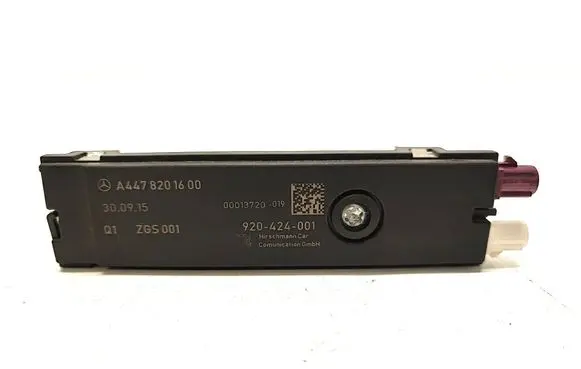Mercedes-Benz Vito Viano W447 Aerial antenna amplifier A4478201600