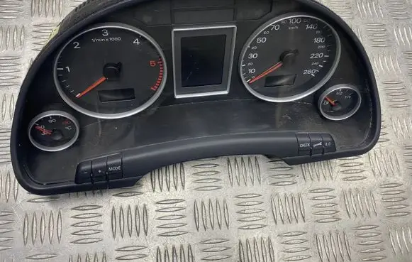 Audi A4 S4 B7 8E 8H Speedometer (instrument cluster) 8E0920901D 0265626090 04340102000458