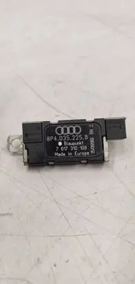 Audi A3 S3 8P Aerial antenna amplifier 8P4035225B