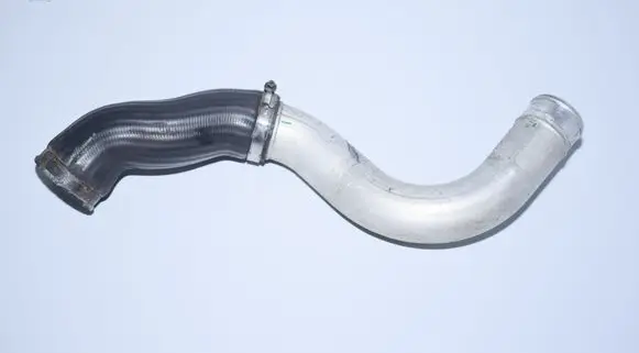 BMW 5 E39 Intercooler hose/pipe 2249669