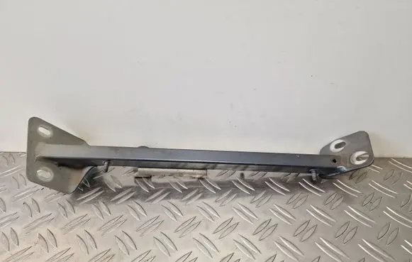 Audi A8 S8 D3 4E Fender mounting bracket 4E0805463F