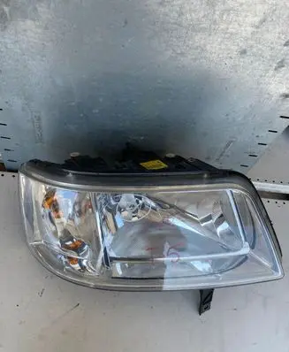 Volkswagen Transporter - Caravelle T5 Headlight/headlamp 7h1941016s