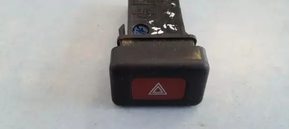 Nissan Almera Hazard light switch