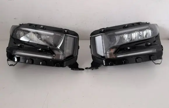 Citroen e-C3 Headlights/headlamps set 9851349080 9851349180