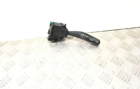 Subaru Legacy Wiper control stalk 17A164LH2