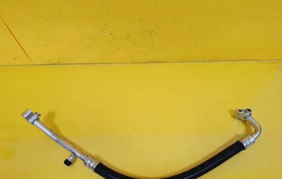 KIA Carnival Air conditioning (A/C) pipe/hose 