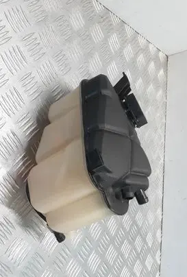 Land Rover Evoque I Coolant expansion tank/reservoir FK728K218AA