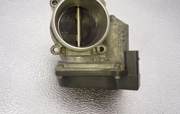 Audi A3 S3 8P Throttle valve 06F133062G A2C53044094