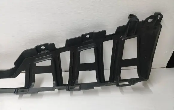 Toyota Sienna XL30 III Front bumper mounting bracket 5211508030
