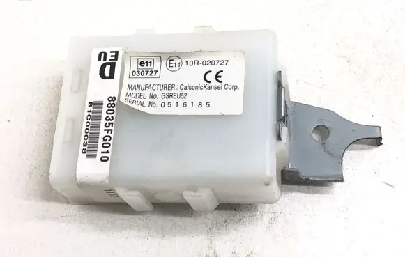 Subaru Outback Door central lock control unit/module 88035FG010