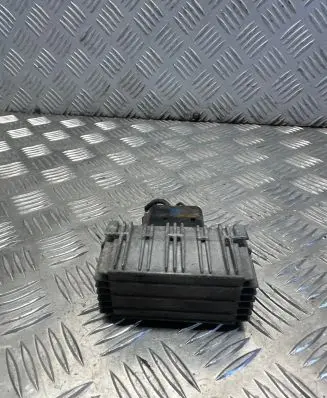 Opel Zafira A Glow plug pre-heat relay 51299008