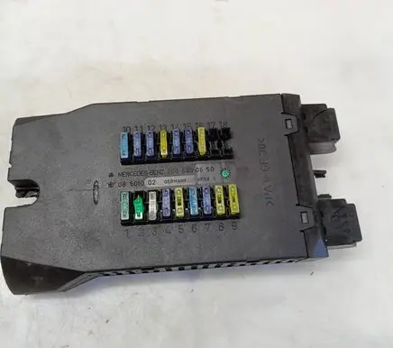 Mercedes-Benz Vito Viano W638 Fuse module 0005400650 08501002