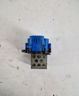 Peugeot 3008 I Heater blower fan relay 9662240180