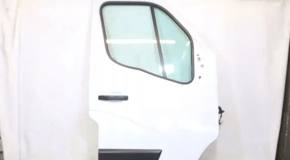 Renault Master III Front door