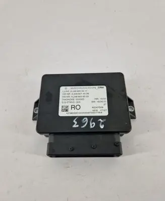 Mercedes-Benz CLA C117 X117 W117 Hand brake control module A2469003417