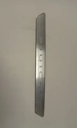 Buick Encore I Side skirt front trim 