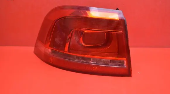 Volkswagen PASSAT B6 Rear/tail lights 3AF945095A