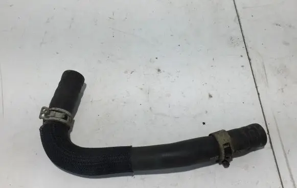 Coolant pipe/hose