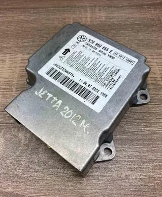 Volkswagen Jetta VI Airbag control unit/module 5C0959655E 5WK44385