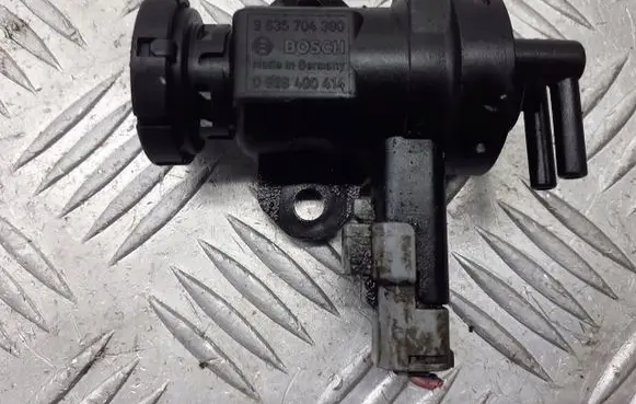 Suzuki Liana Valve vacuum 9635704380
