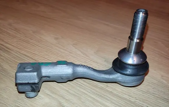 BMW 3 F30 F35 F31 Steering tie rod end 6799967 32106799967