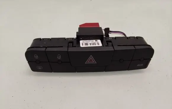 Seat Ibiza IV (6J,6P) Hazard light switch 6J0927137C