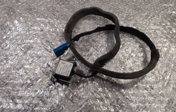 Renault Master III Aerial antenna amplifier 259759661R