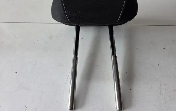 Opel Astra K Rear seat headrest 