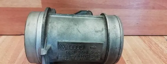 Audi A6 Allroad C5 Mass air flow meter 059906461D AFH7025C