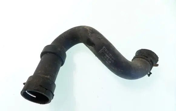 Audi A6 S6 C5 4B Engine coolant pipe/hose 8D0121049