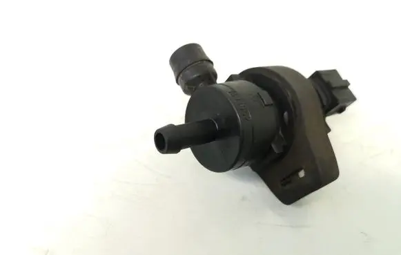 BMW 3 E46 Vacuum valve 1433602