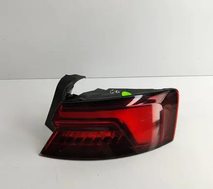 Audi A5 Rear/tail lights 8W6945092J